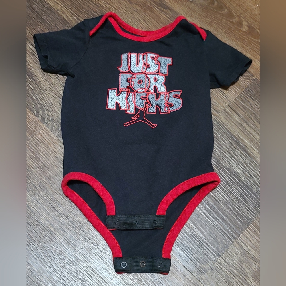 Jordan Onesie 9/12m